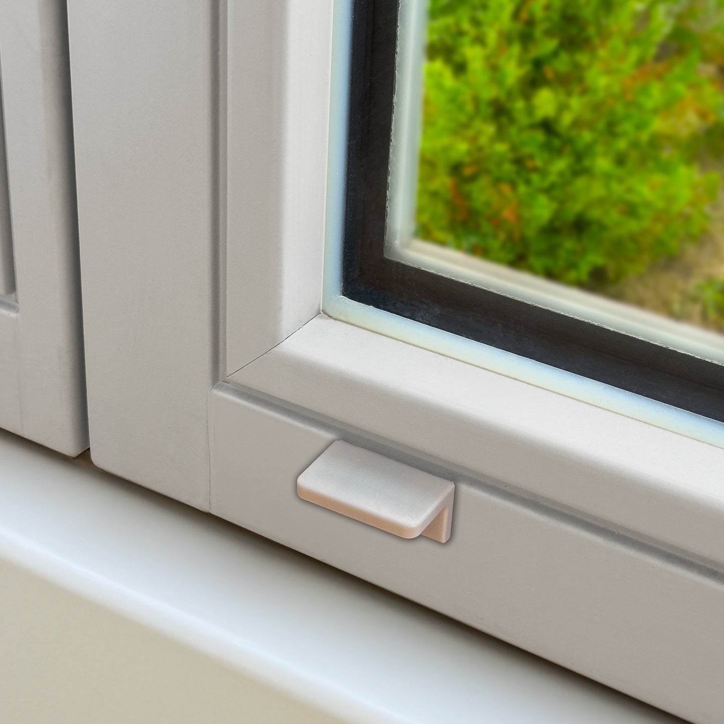 PLIMA power magnetic holder - Perfect as a pendulum safety device for freely hanging blinds